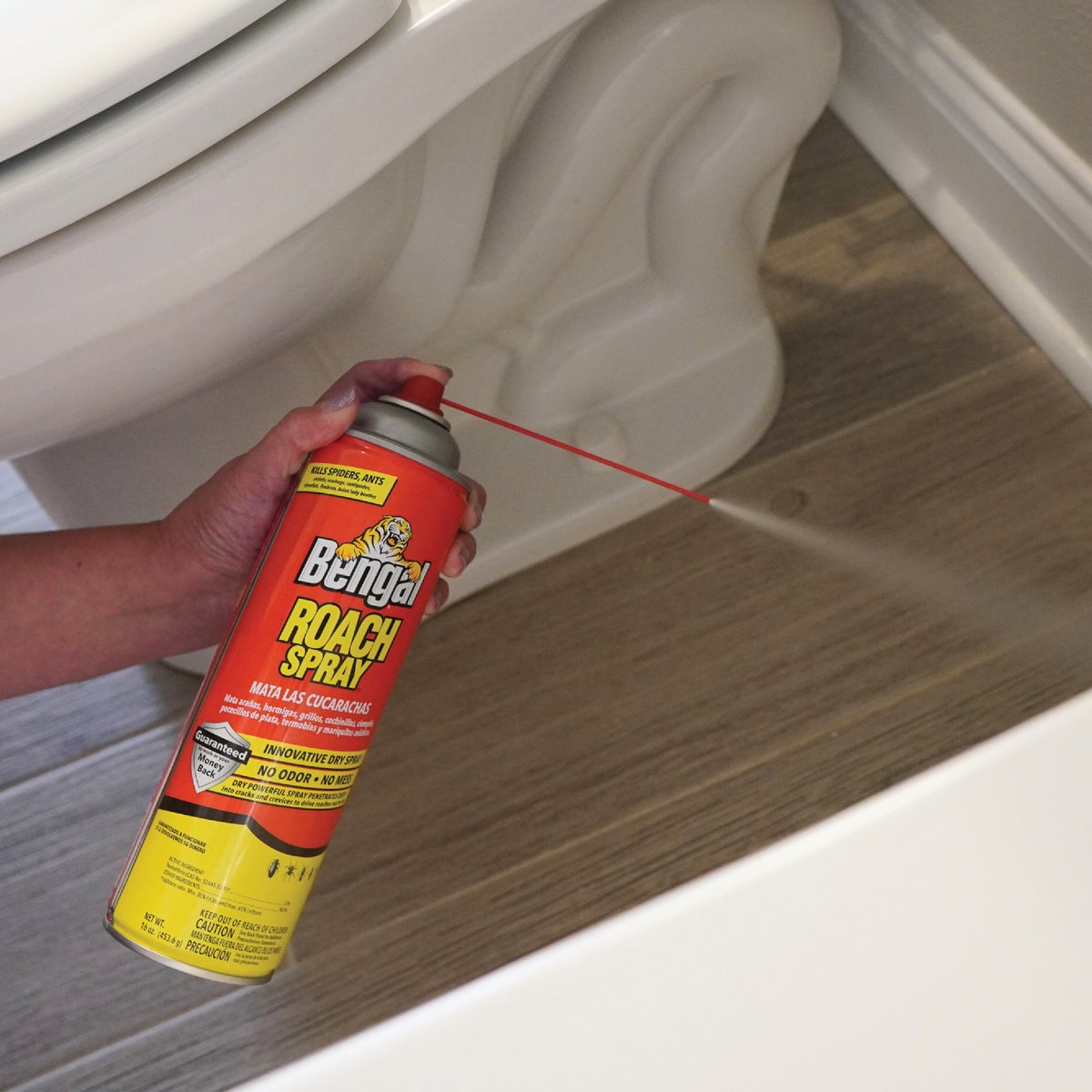 Bengal 16 Oz. Aerosol Spray Roach Killer Image 5