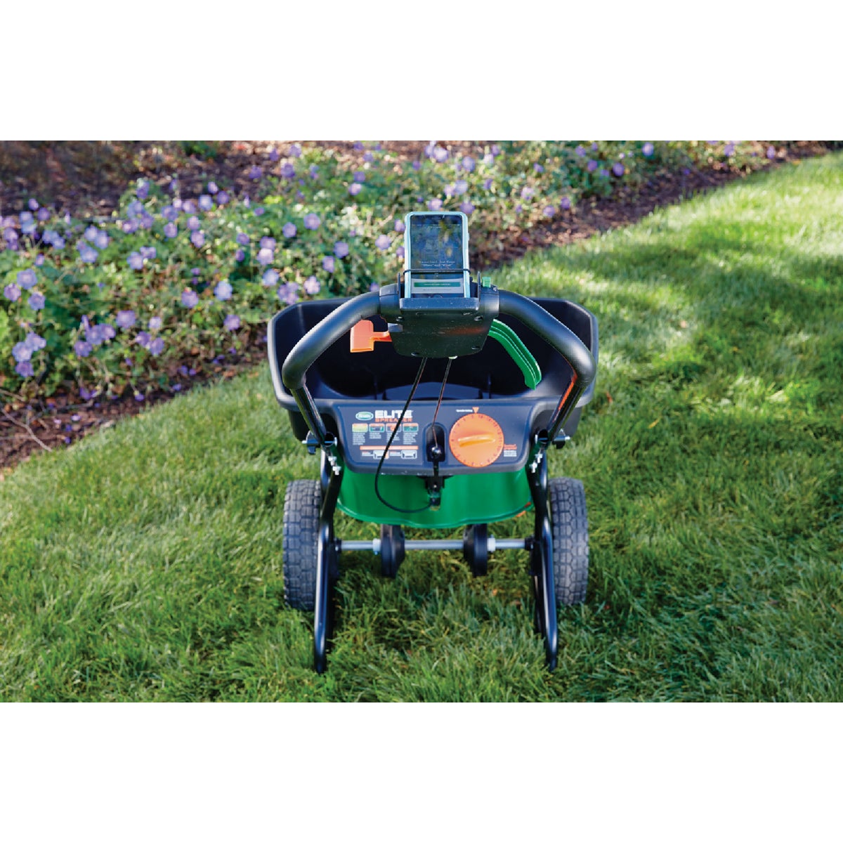 Scotts Elite 65 Lb. Broadcast Push Spreader Image 4