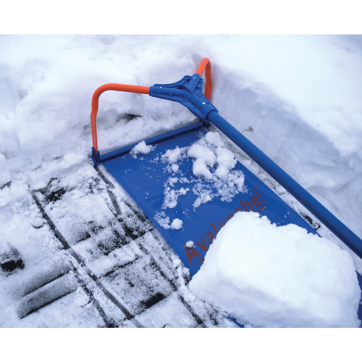 Marshalltown Avalanche 500 16 Ft. Fiberglass Snow Roof Rake Removal System