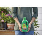 Miracle-Gro Pour & Feed 32 Oz. Liquid Plant Food Image 3