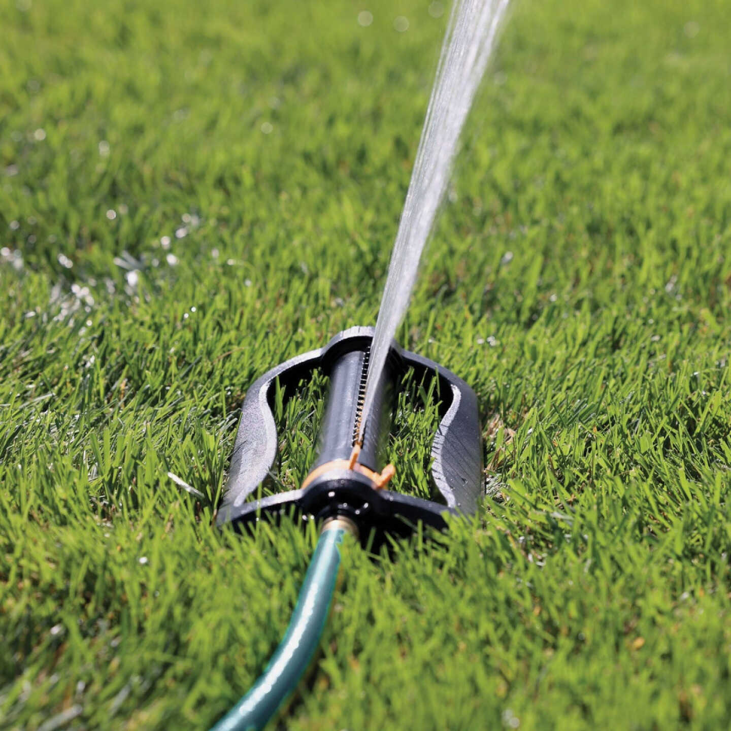 Melnor 4,000 Sq. Ft. Turbo Oscillating Sprinkler Image 3