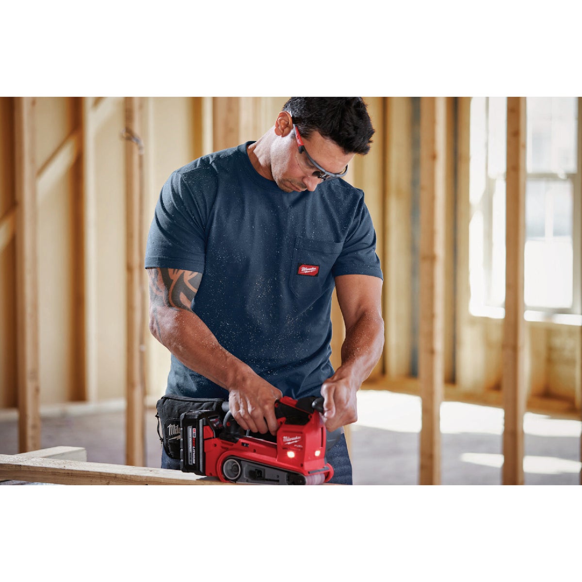 Milwaukee GridIron Men's Medium Blue Short Sleeve Pocket T-Shirt Image 4