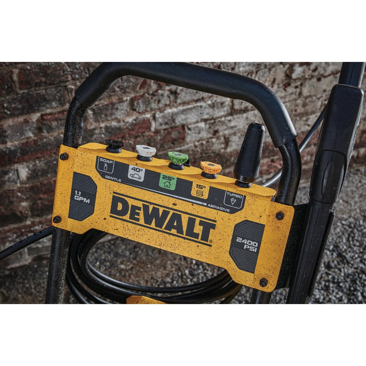 DEWALT AC 2400 psi 1.1 GPM Cold Water Electric Pressure Washer Image 3