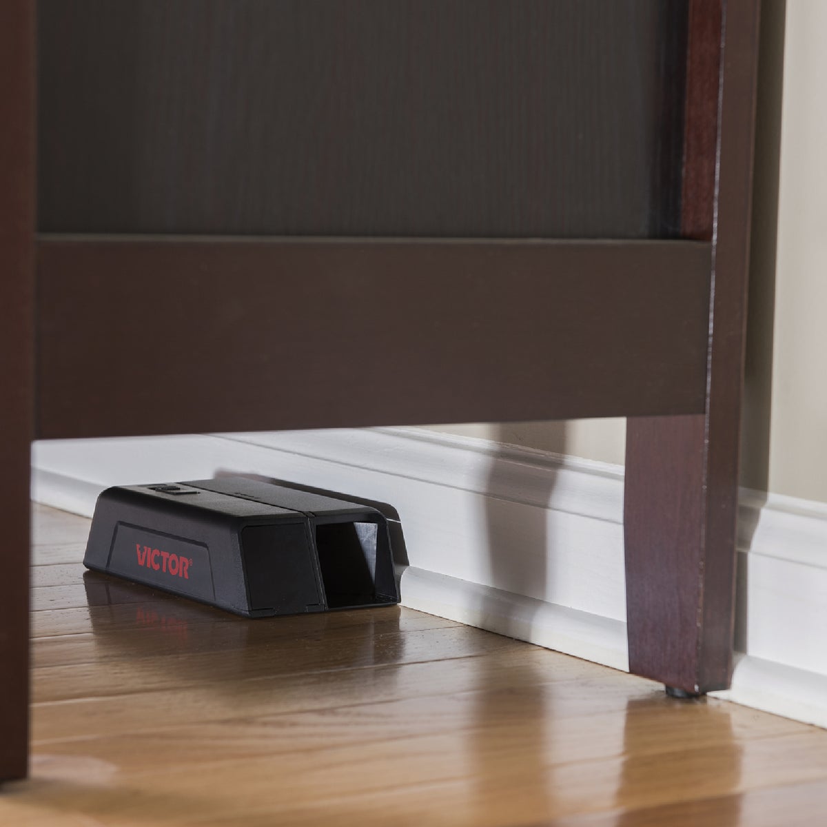 Victor Battery Operated Mouse Trap (1-Pack) Image 2