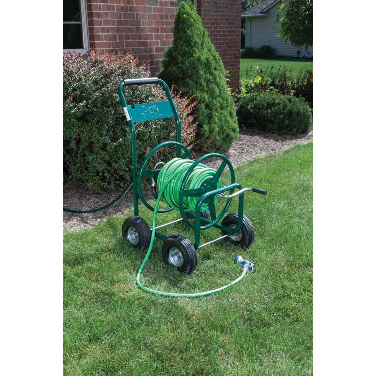 Best Garden 300 Ft. x 5/8 In. Green Metal 4-Wheel Portable Hose Reel Image 4