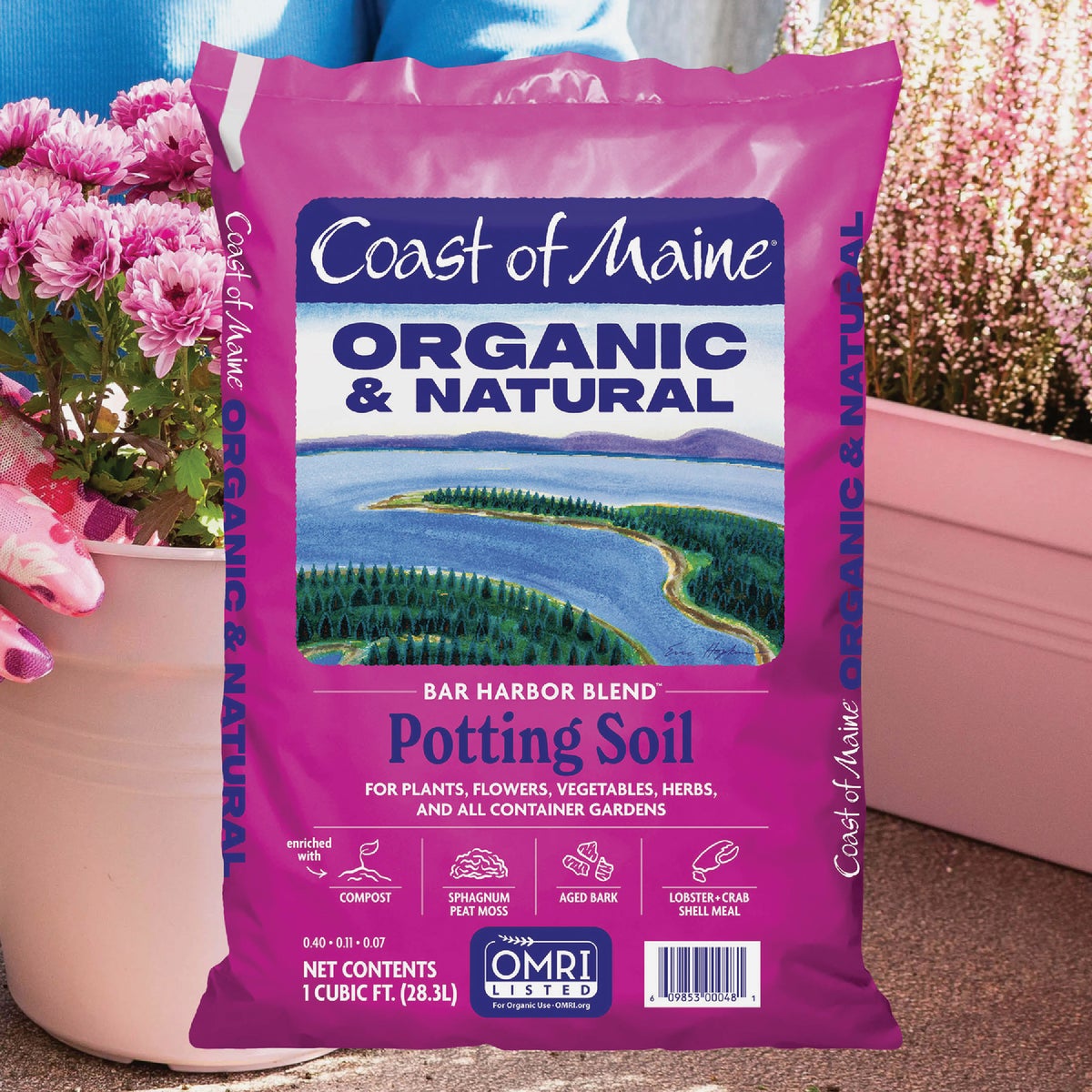Coast of Maine Bar Harbor Blend 1 Cu. Ft. Organic Potting Soil Image 2