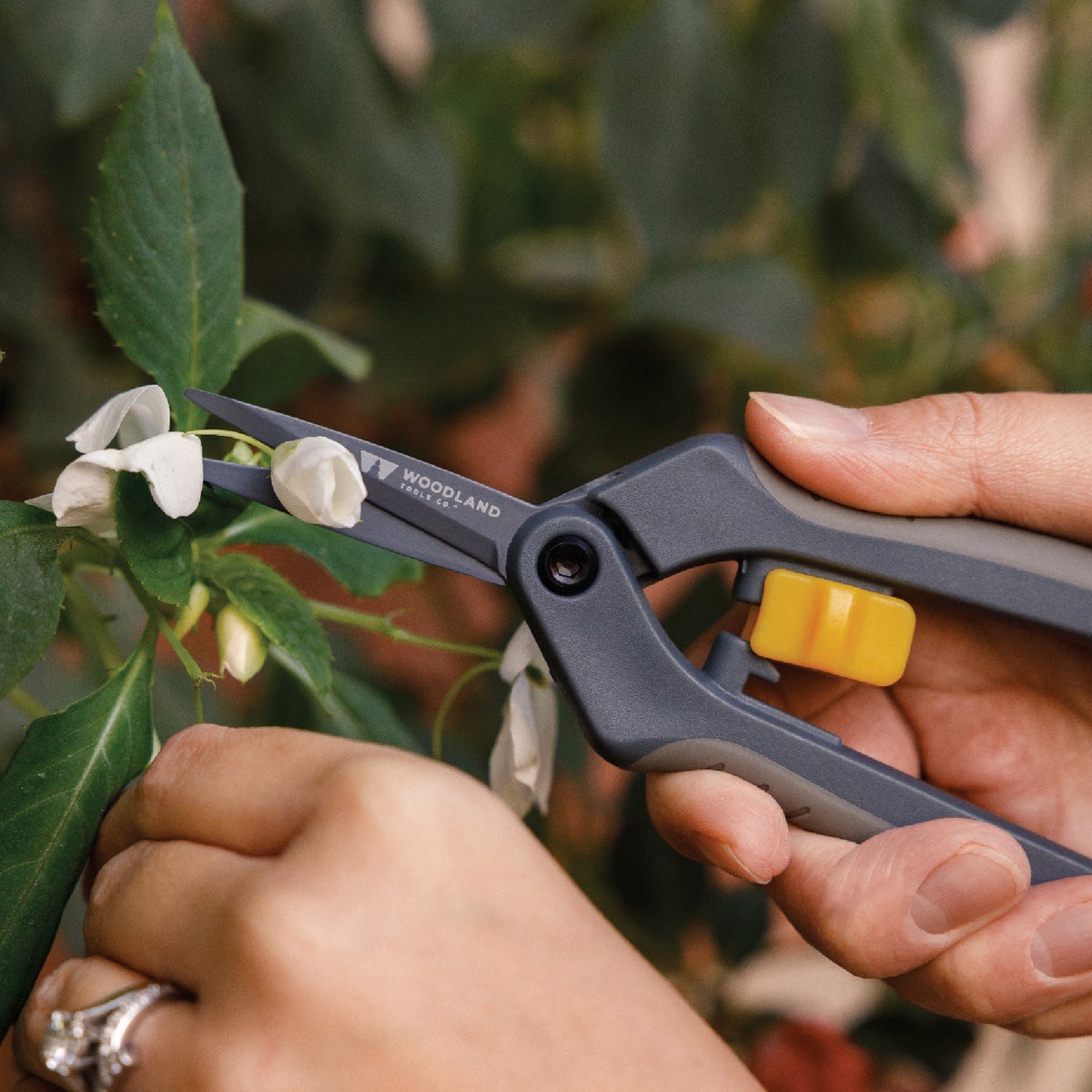 Woodland 6.25 In. Heavy Duty Nano-Tip Snip Image 2