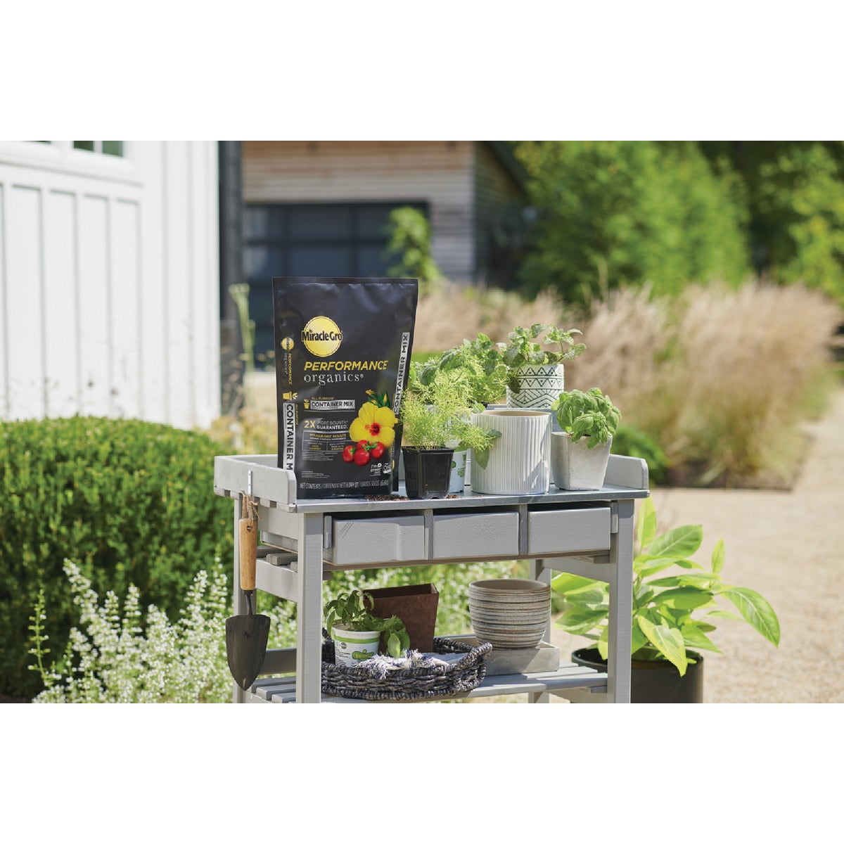 Miracle-Gro Performance Organics 6 Qt. All Purpose Container Mix Image 3