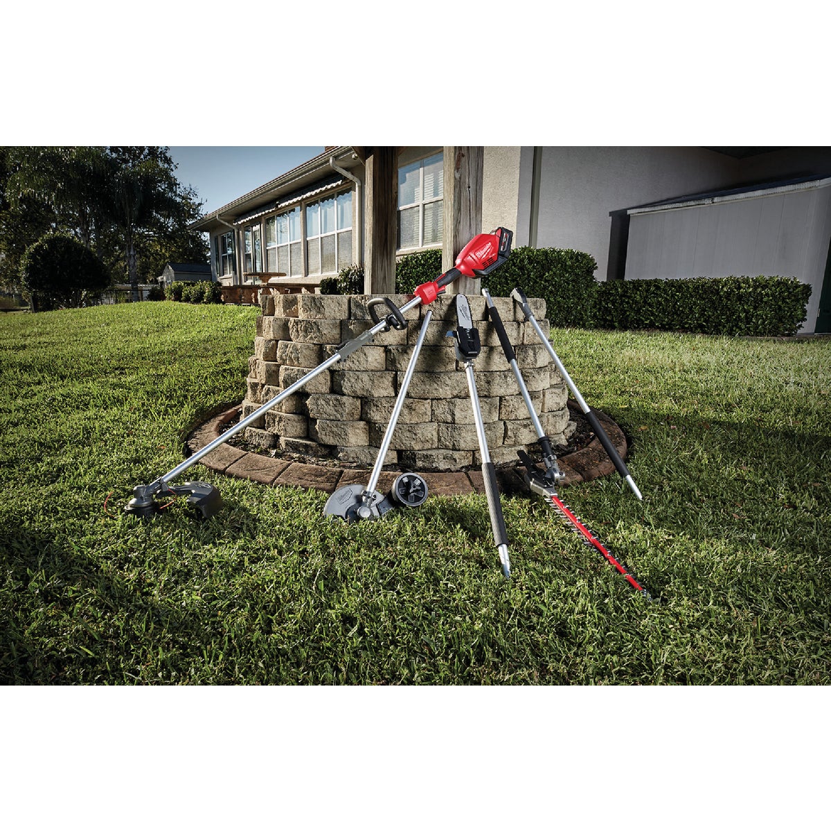 Milwaukee M18 FUEL 8 In. Edger Attachment for QUIK-LOK Attachment System Image 2