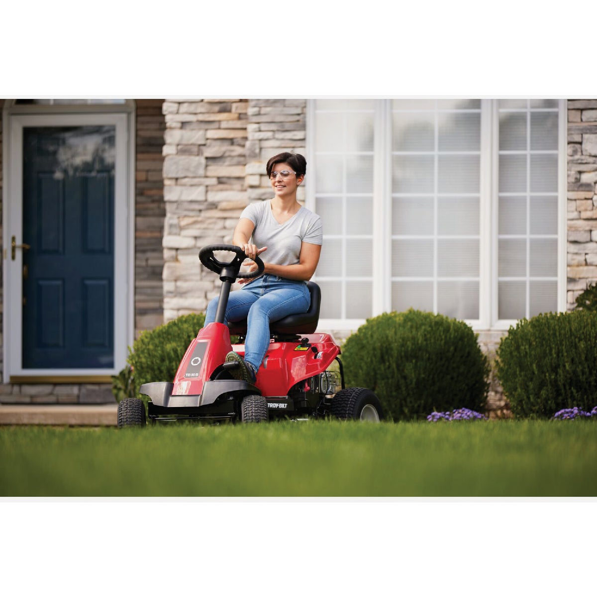 Troy-Bilt TB30B 10.5 HP 30 In. Riding Lawn Mower Image 2