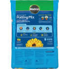 Miracle-Gro Moisture Control 25 Qt. Potting Mix Image 2