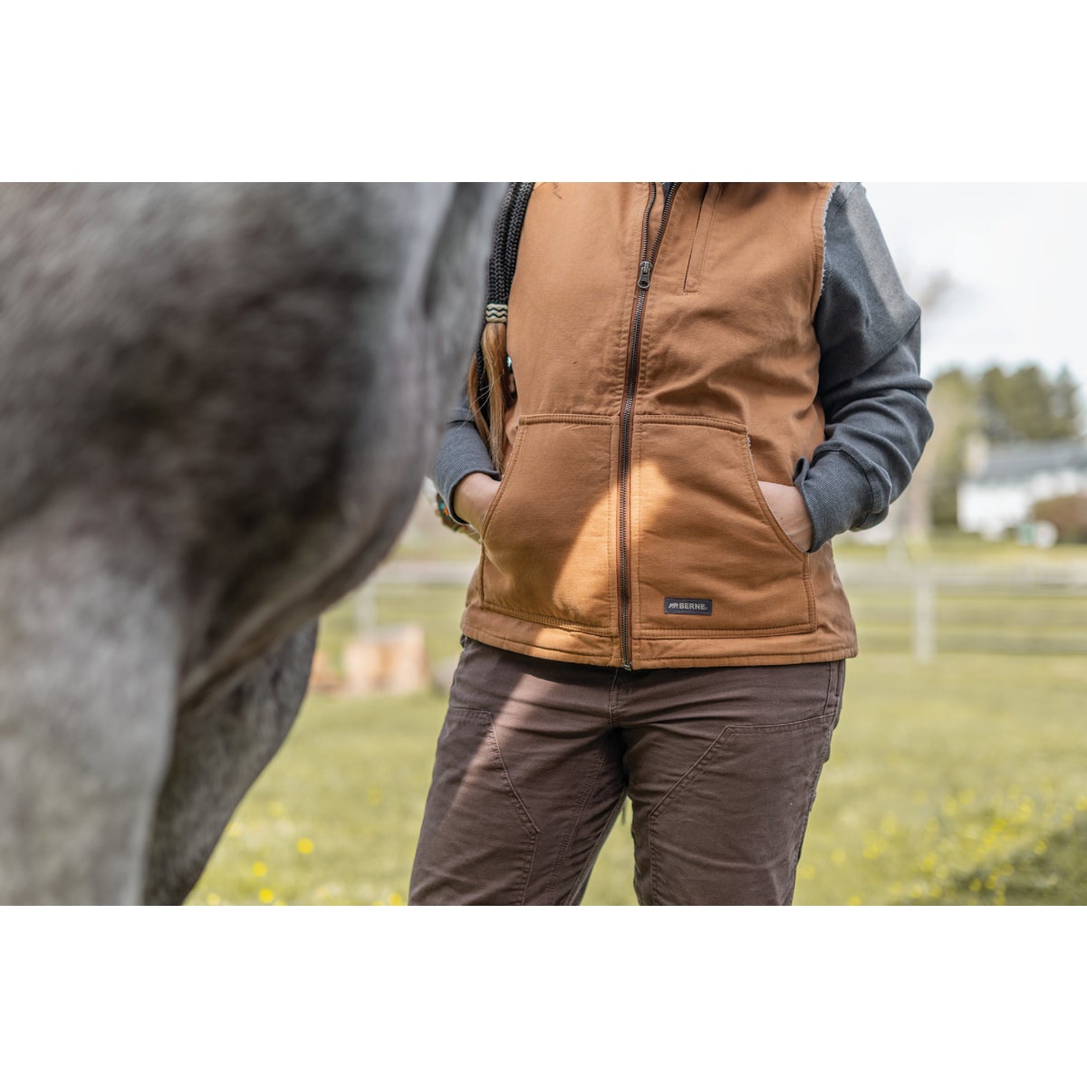 Berne Softstone Women's Medium Brown Duck Sherpa-Lined Vest Image 2