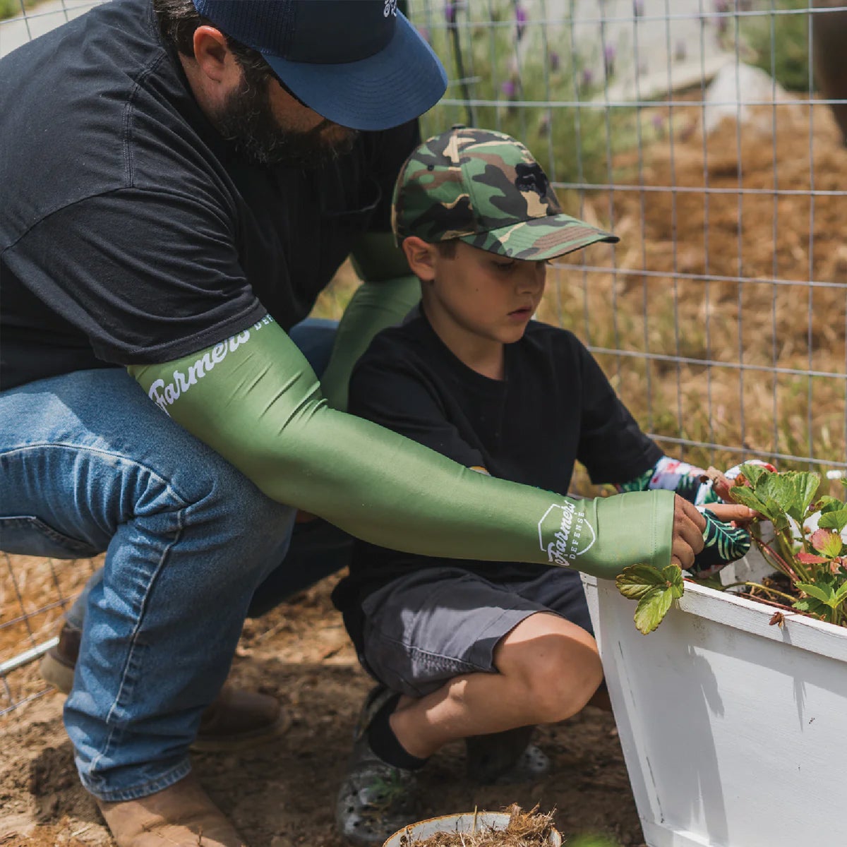 Farmers Defense Forest Green Protection Sleeves, Large/XL Image 3