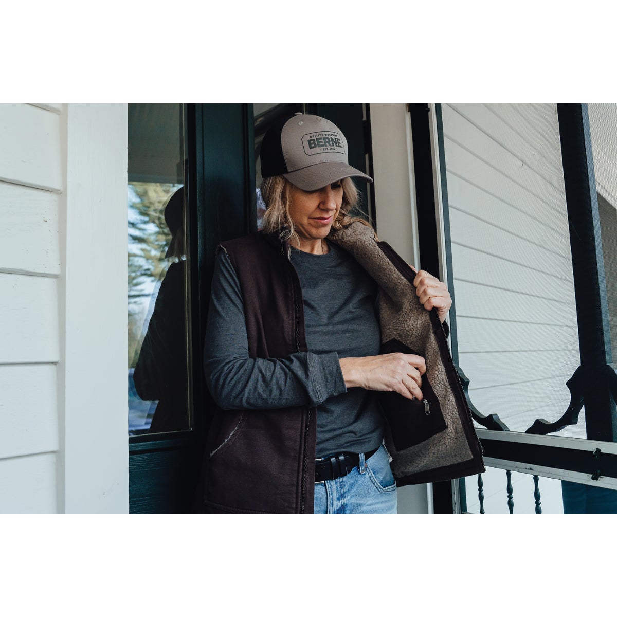 Berne Softstone Women's Small Tuscan Sherpa-Lined Vest Image 3