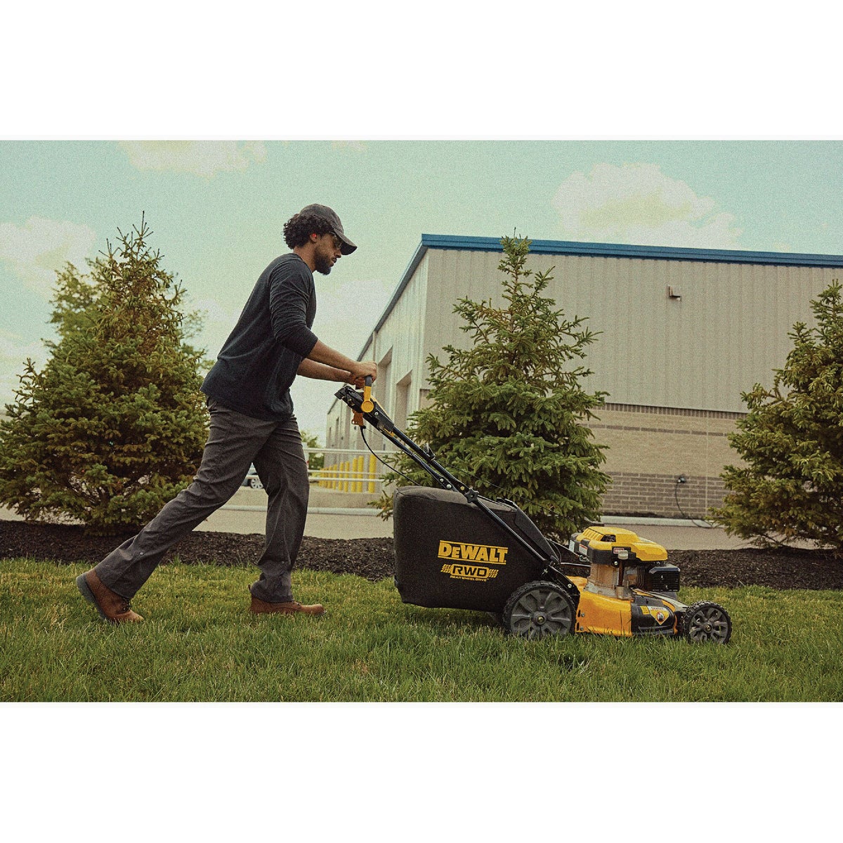 DeWalt RWD 21 In. 196cc Self-Propelled Gas Mower with E-GOV Image 8