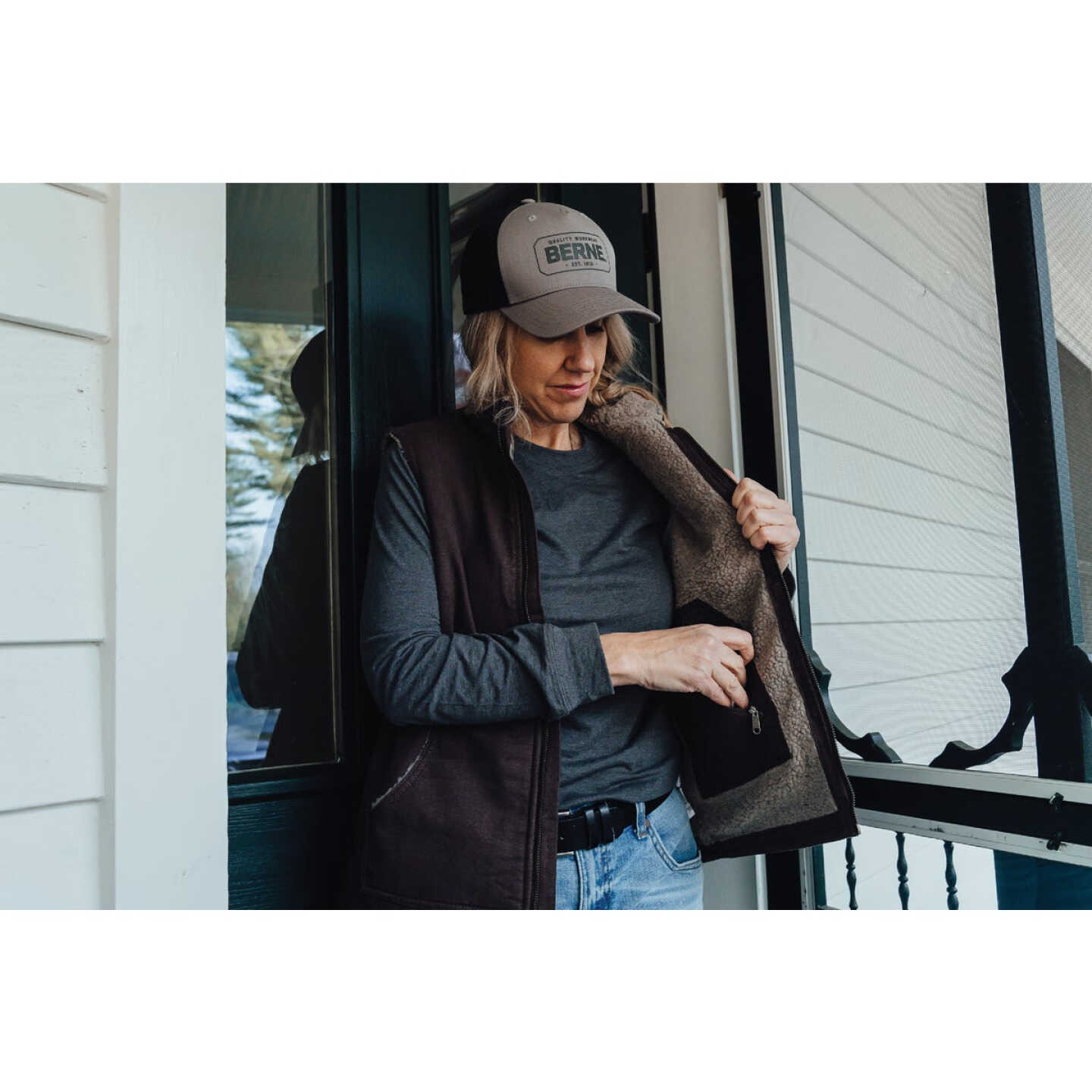 Berne Softstone Women's Medium Tuscan Sherpa-Lined Vest Image 4