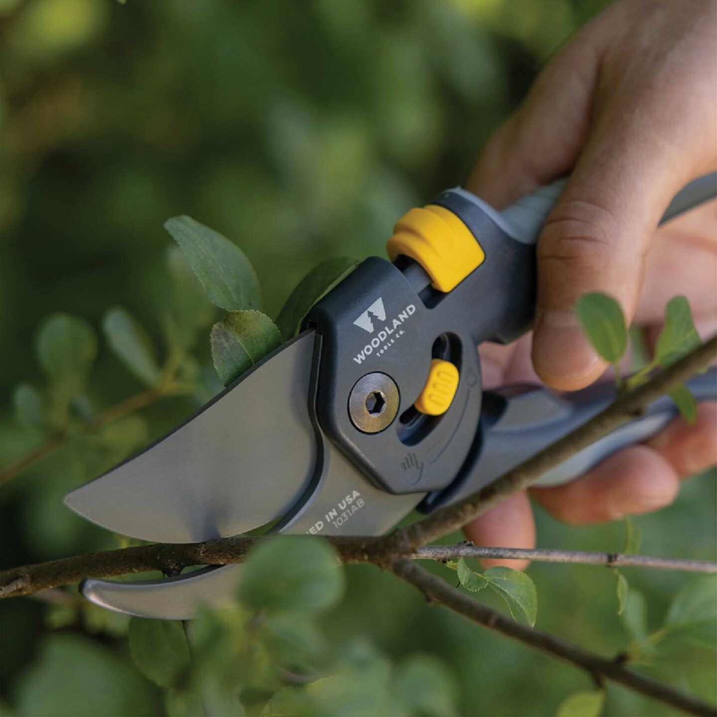 Woodland 8.38 In. Adjustable Heavy Duty Bypass Pruner Image 5