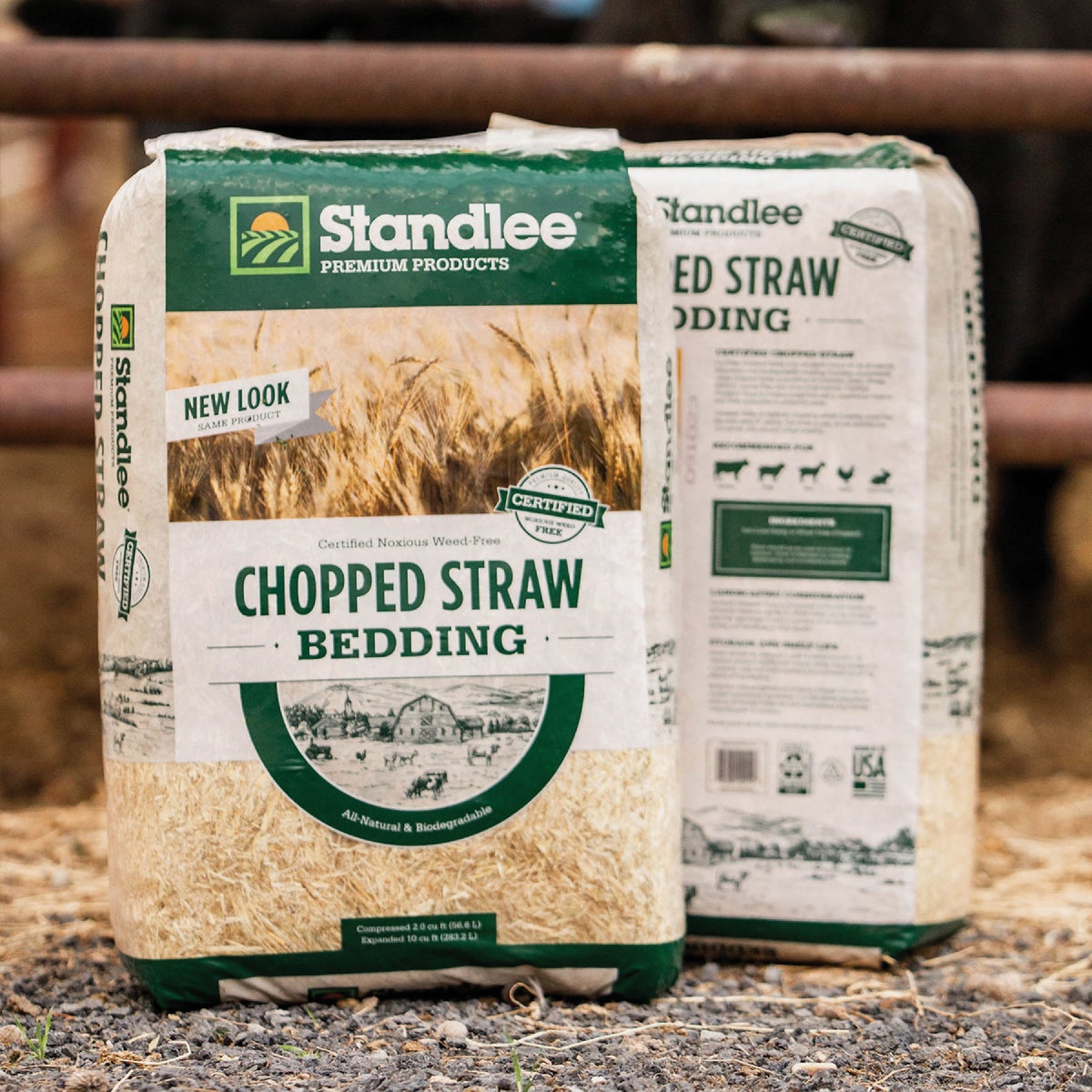 Standlee Premium Western Forage 25 Lb. Certified Chopped Straw Image 4