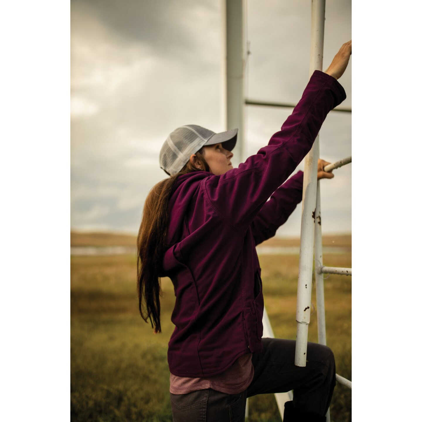 Berne Women's Medium Plum Sherpa-Lined Softstone Duck Hooded Jacket Image 2