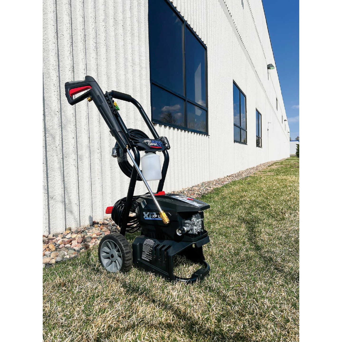 AR Blue Clean 2300 psi 1.7 GPM Cold Water Electric Pressure Washer Image 4