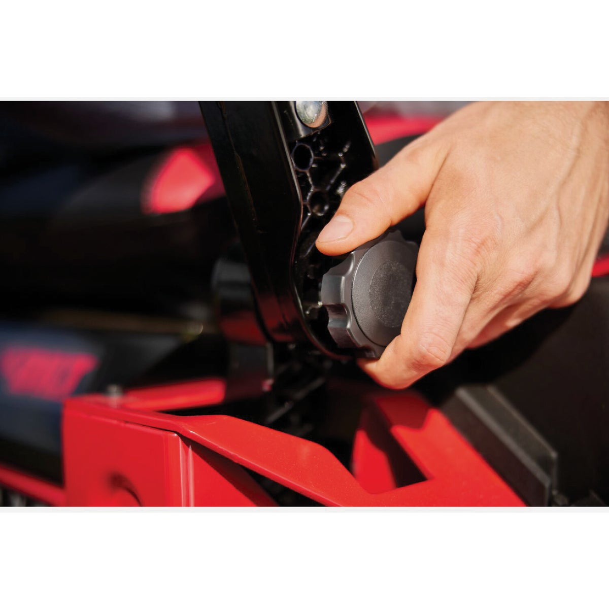 Troy-Bilt Mustang Z46 22HP Kohler Zero-Turn Riding Lawn Mower Image 6