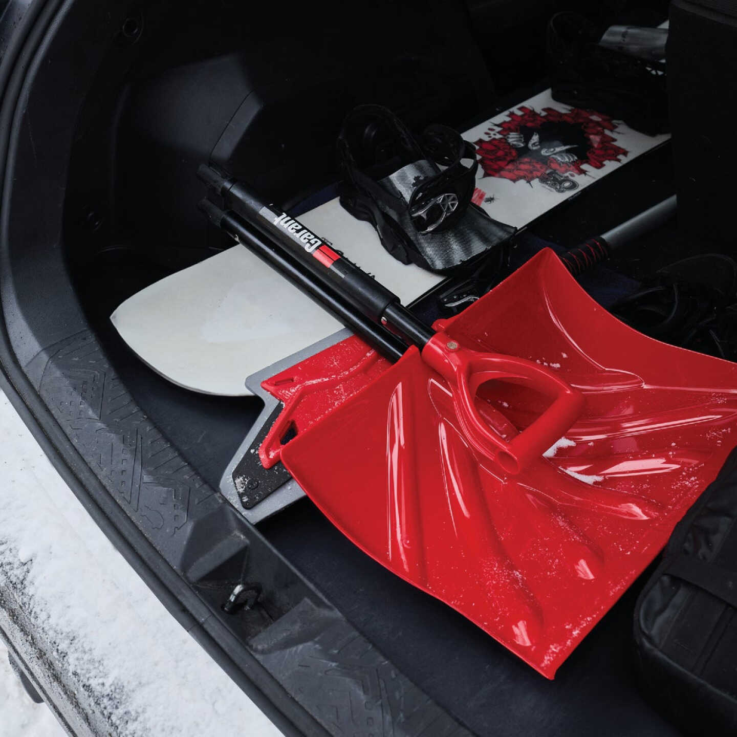 Garant 18 In. Poly Blade Foldable Snow Shovel Image 3