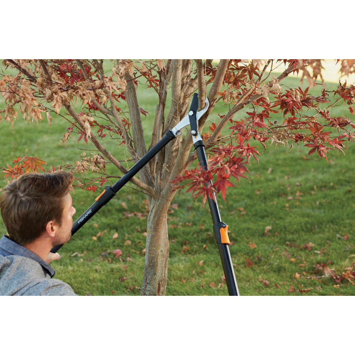 Fiskars Power-Lever 37 In. Steel Telescopic Bypass Lopper Image 2