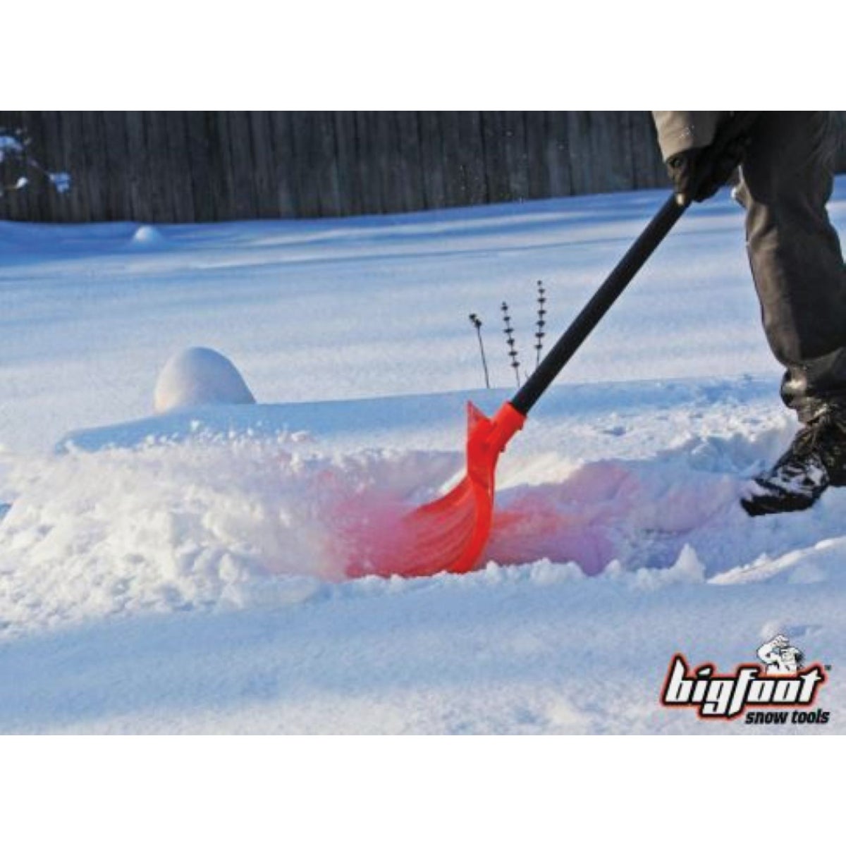 Emsco Bigfoot 21 In. Snow Pusher with Metal Edge Image 2