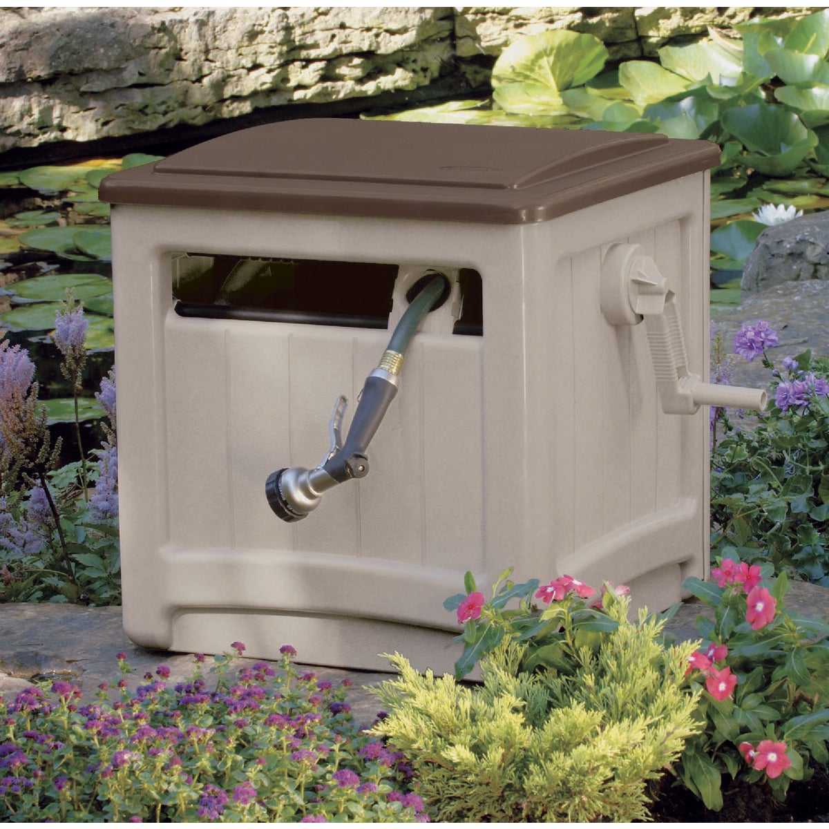 Suncast Smart Trak Hideaway 225 Ft. x 5/8 In. Taupe w/Bronze Lid Resin Hose Reel Image 2