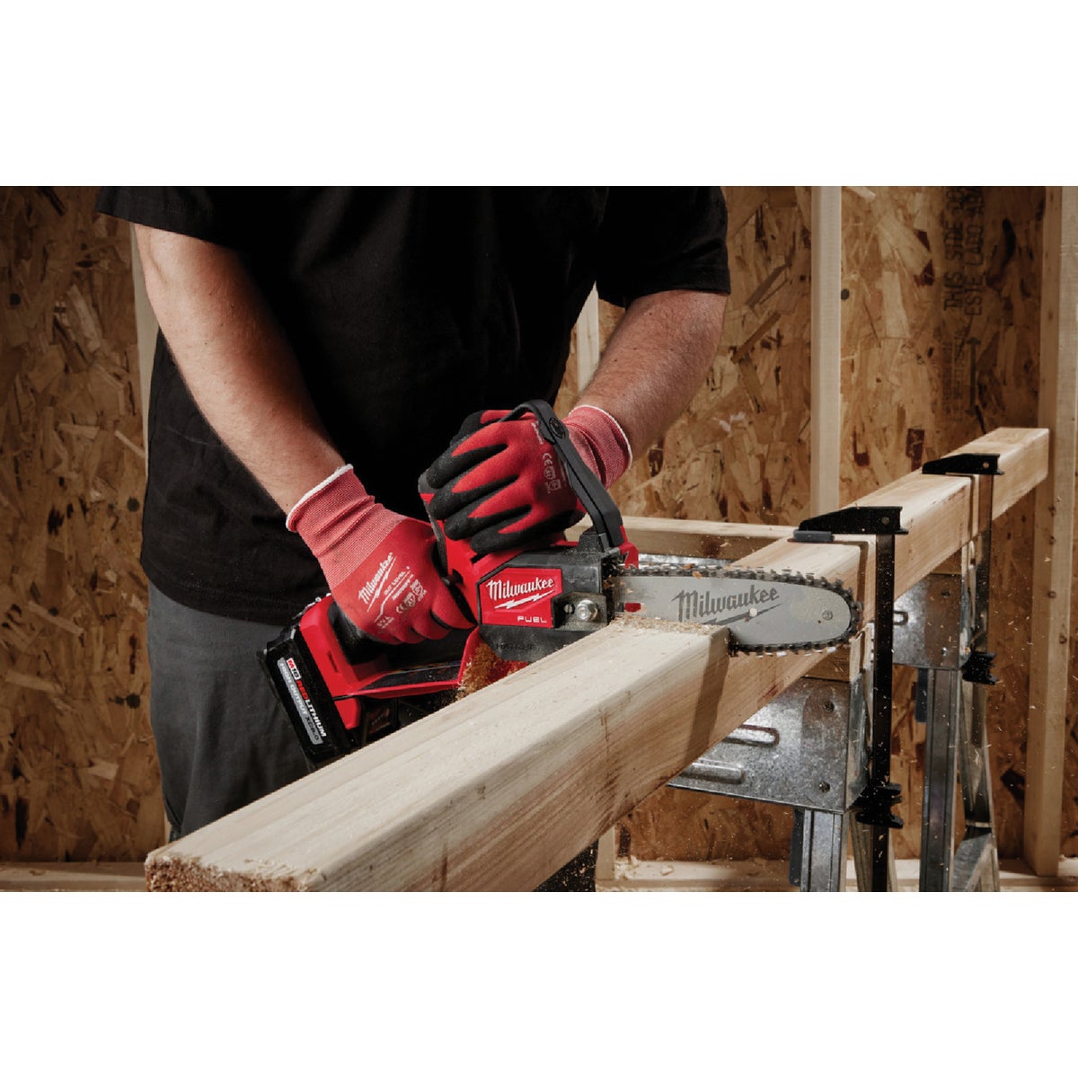 Milwaukee M18 FUEL HATCHET Brushless 8 In. Cordless Pruning Saw (Tool Only) Image 8