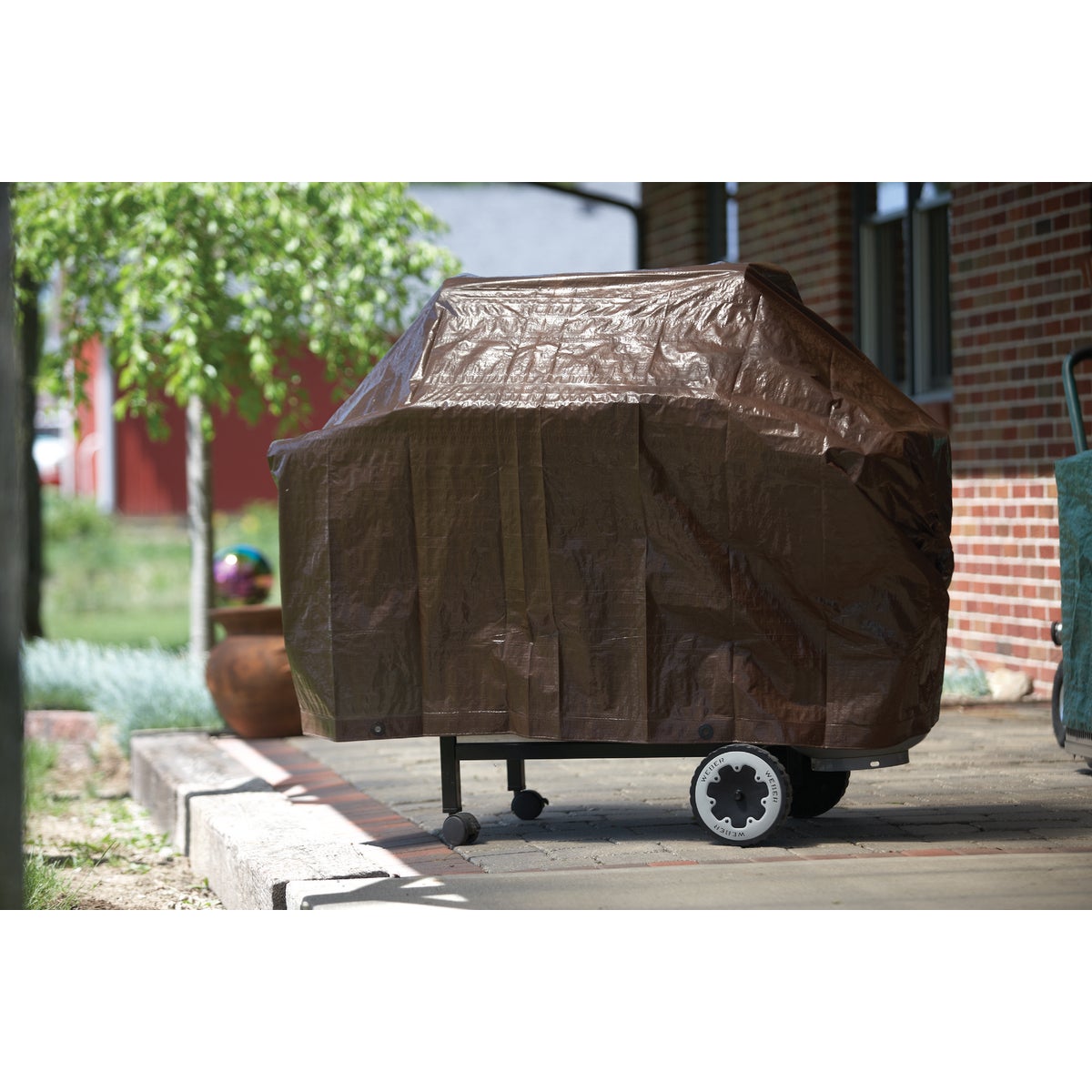 Do it Best 1 Side Green/1 Side Brown Woven 8 Ft. x 10 Ft. Medium Duty Poly Tarp Image 2