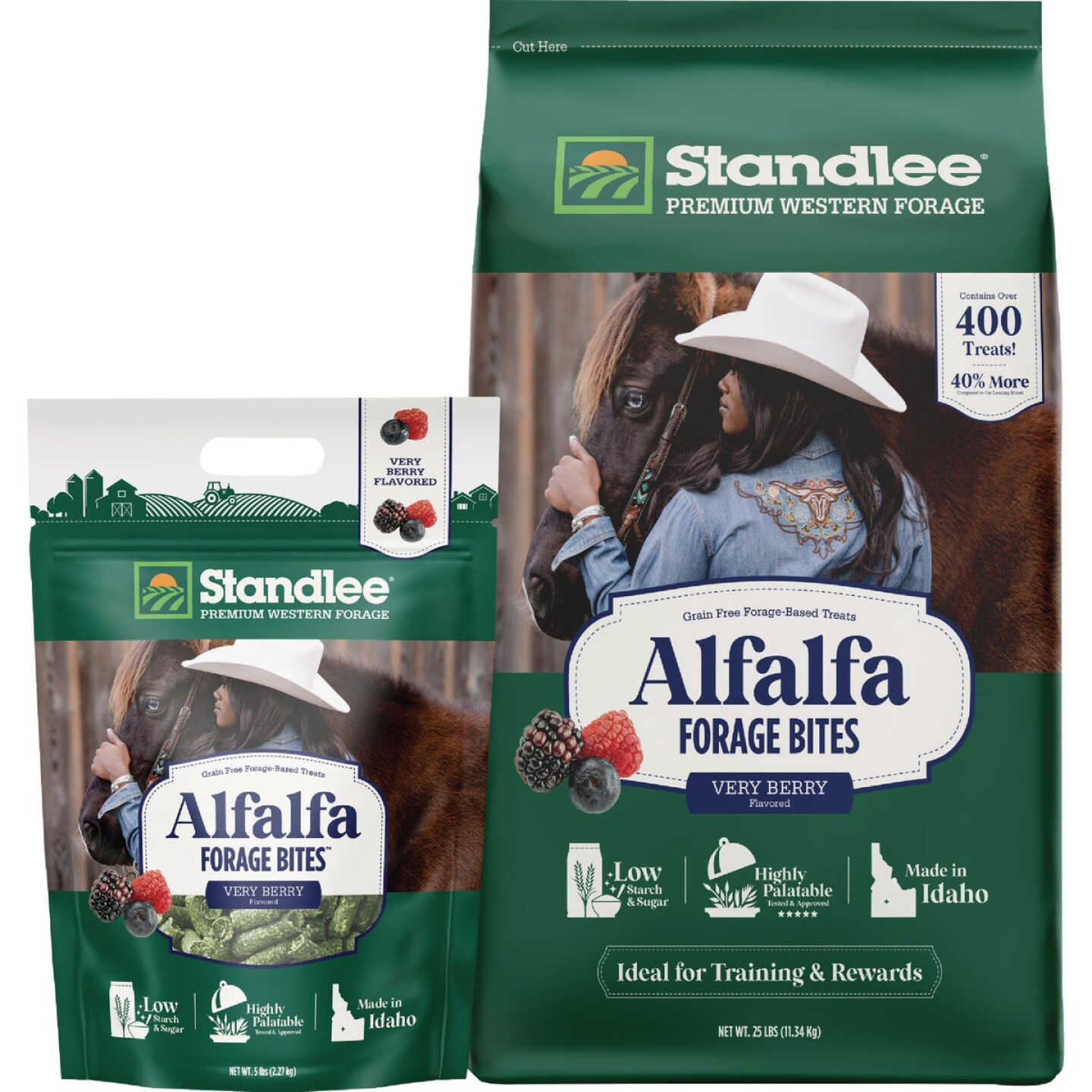 Standlee 25 Lb. Alfalfa Very Berry Horse Forage Bites Image 2