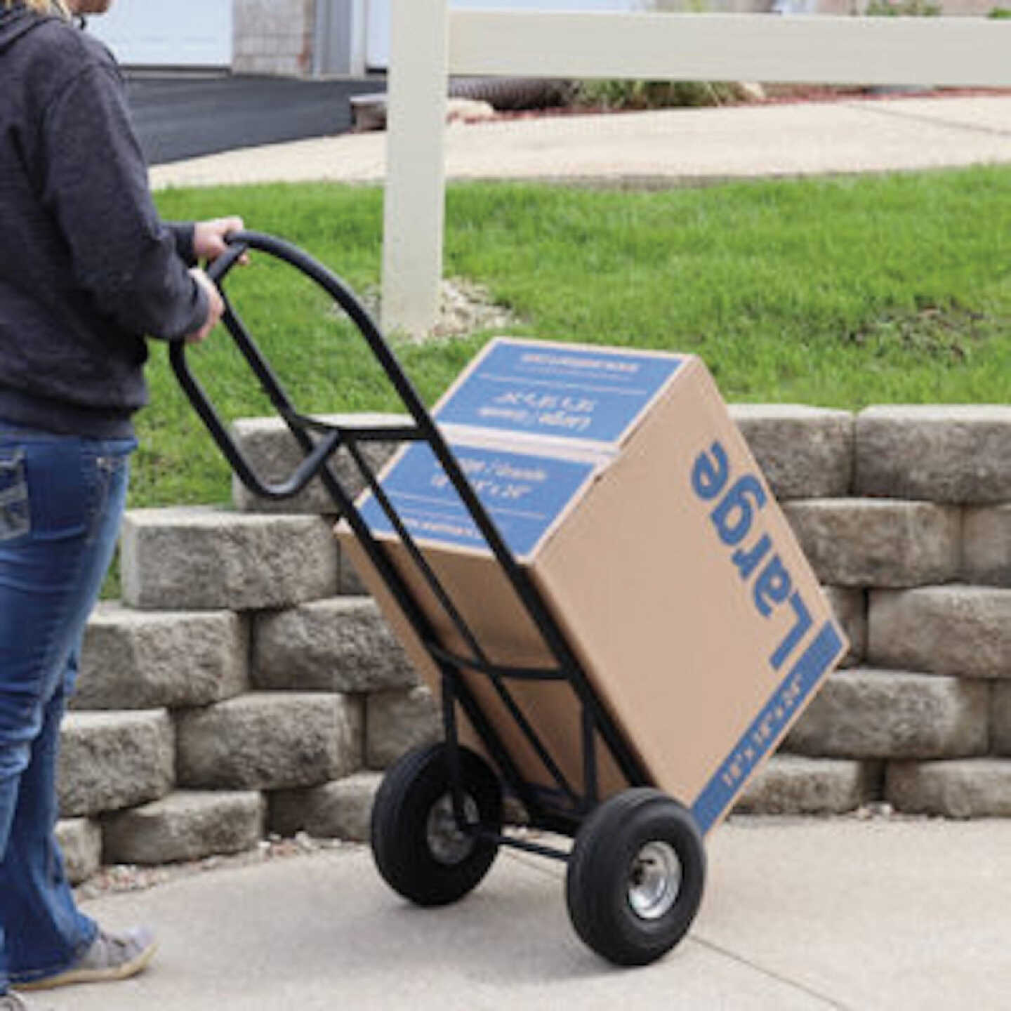 Milwaukee 800 Lb. Capacity D-Handle Hand Truck with Pneumatic Tires Image 2