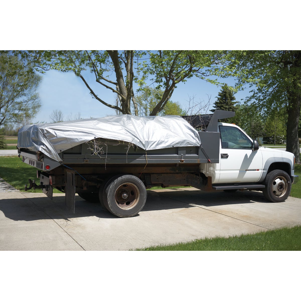 Do it Best Silver Woven 9 Ft. x 12 Ft. Heavy Duty Poly Tarp Image 3