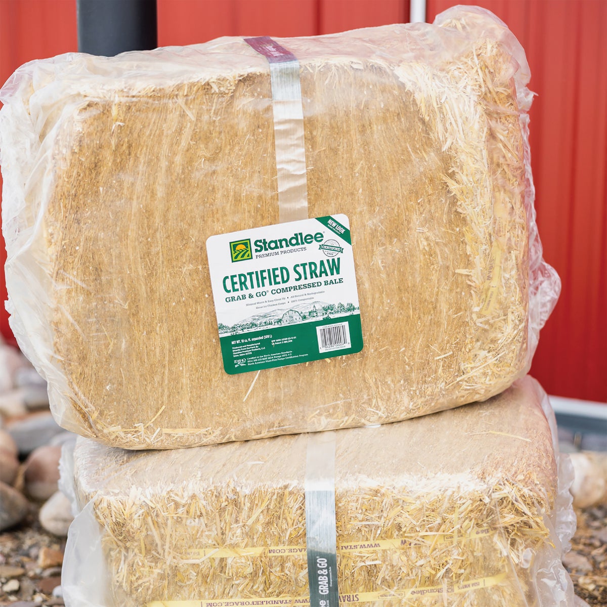 Standlee Premium Western Forage 18 Cu. Ft. Certified Straw Grab & Go Compressed Bale Image 5