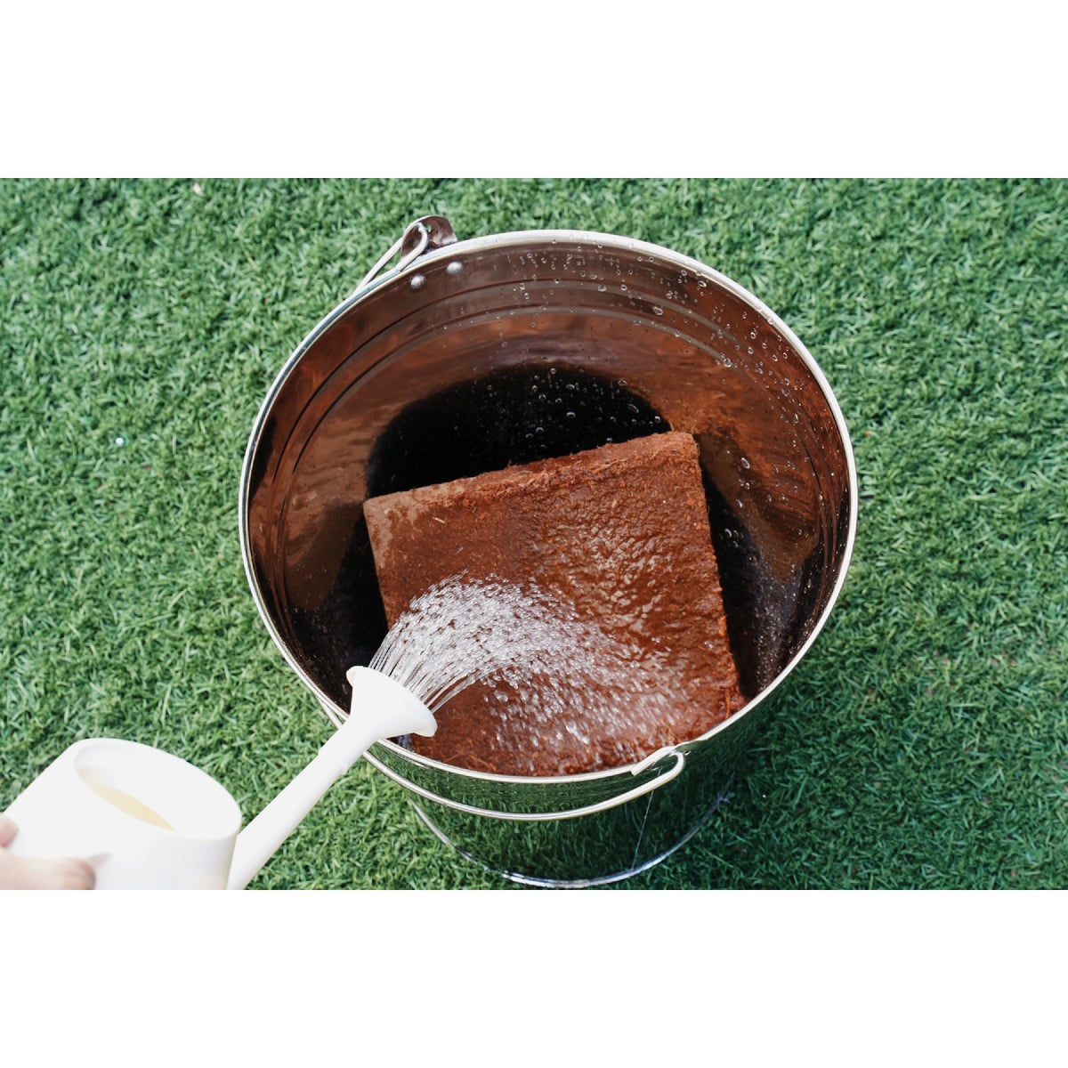 PlantBest BeatsPeat Jr. 0.3 Cu. Ft. Coconut Coir Image 3