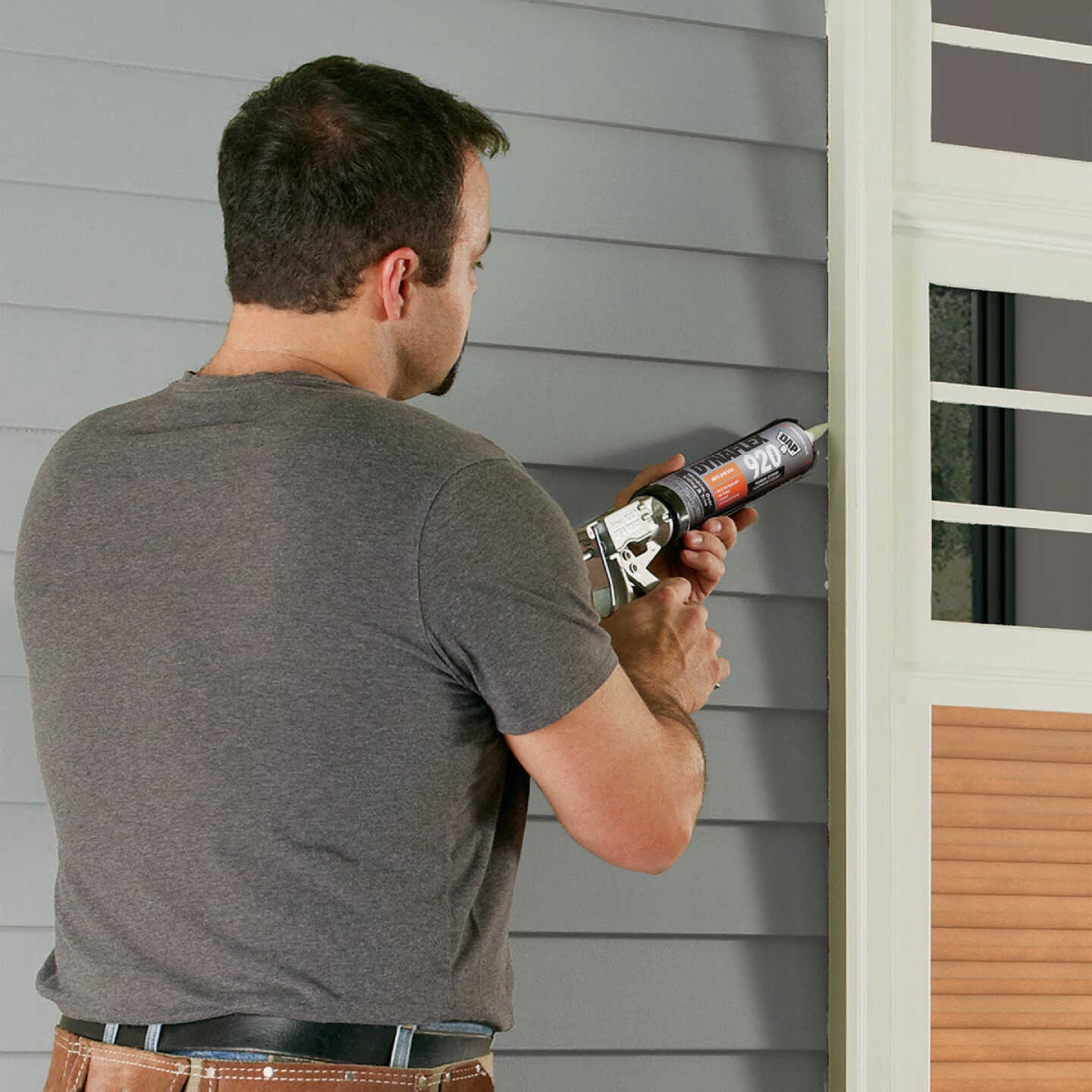 DAP DYNAFLEX 920 10.1 Oz. Premium Exterior Elastomeric Sealant, Clear Image 3