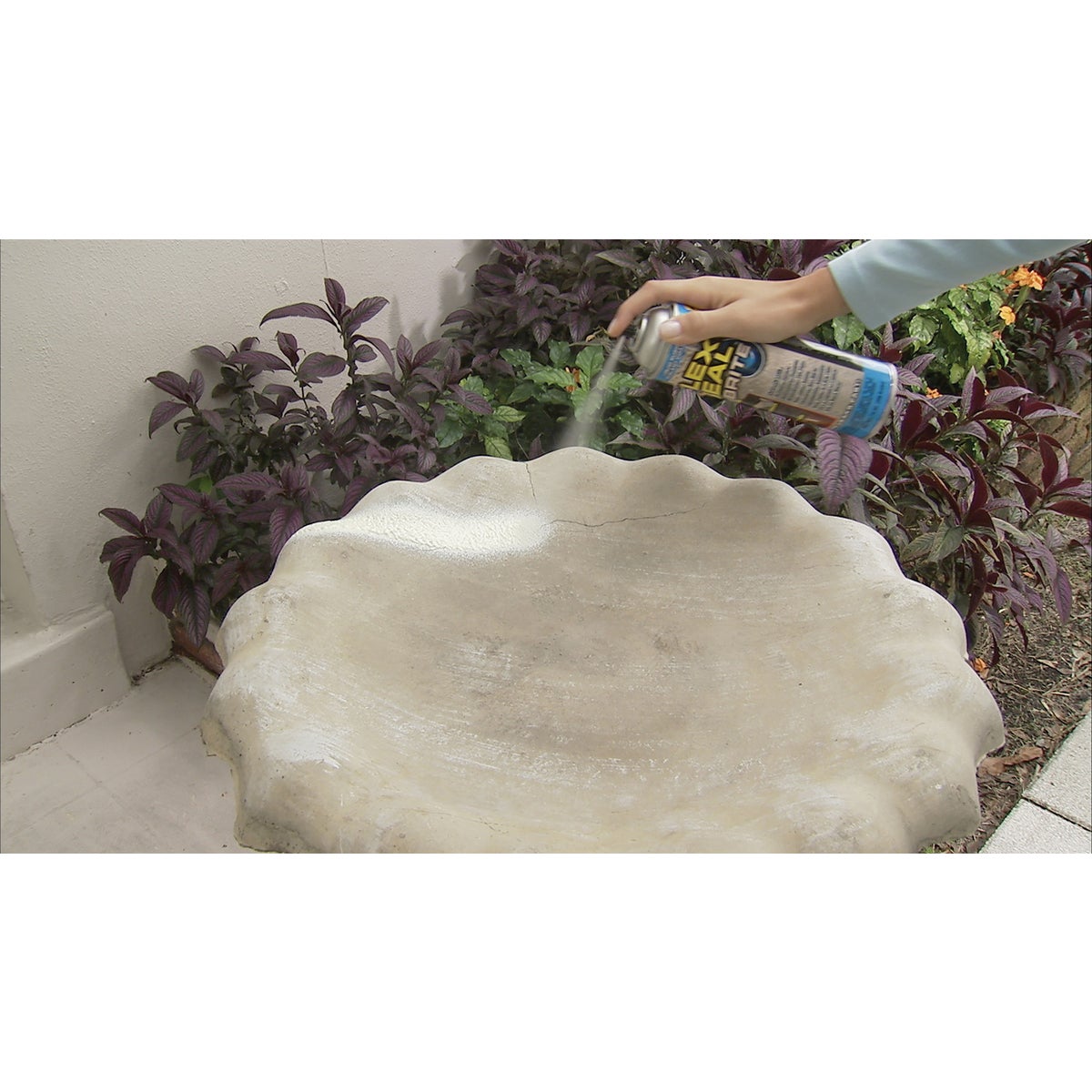 FLEX SEAL 14 Oz. Spray Rubber Sealant, Bright White Image 2