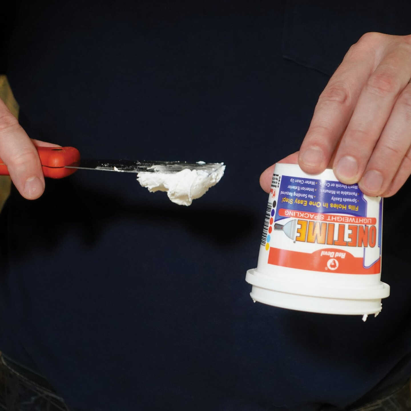 Red Devil Onetime 1 Pt. Lightweight Acrylic Patch & Prime Spackling Image 5