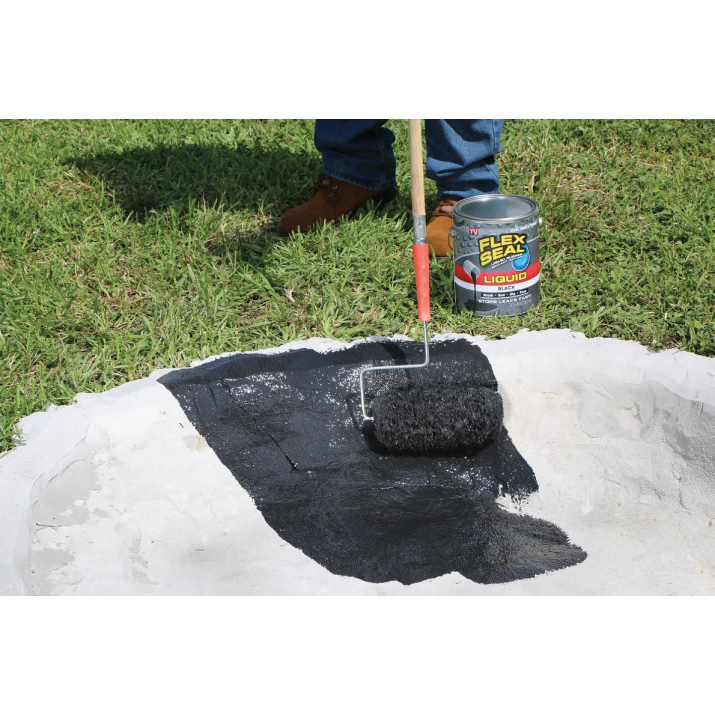 FLEX SEAL 1 Gal. Liquid Rubber Sealant, Black Image 3