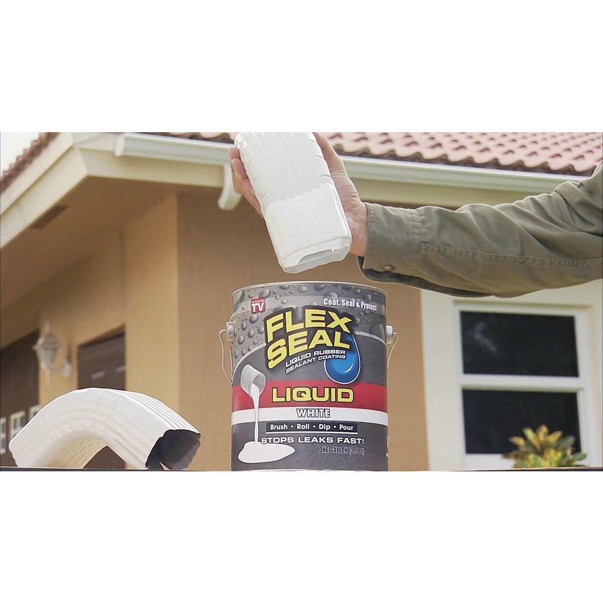 FLEX SEAL 1 Gal. Liquid Rubber Sealant, White Image 2