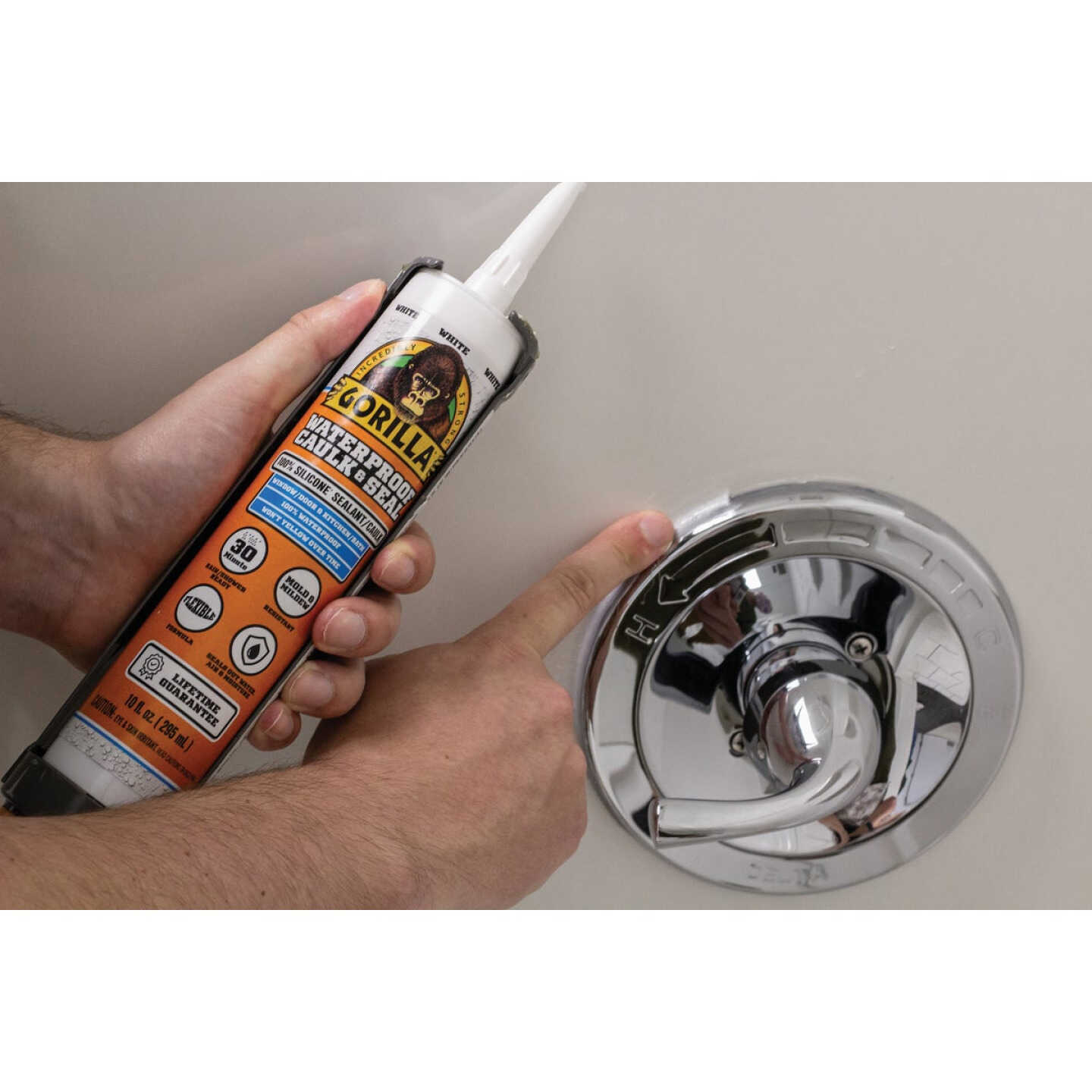 Gorilla 10 Oz. White Caulk & Seal Image 2