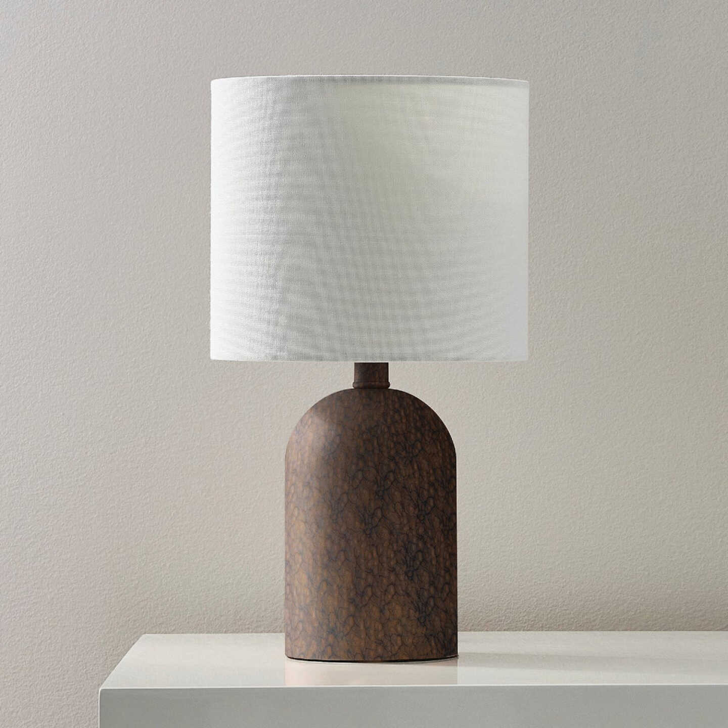 Rust-Oleum Universal 12 Oz. Burnished Amber Forged Hammered Spray Paint Image 2