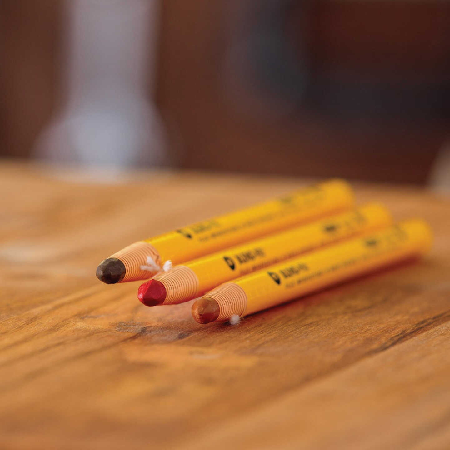 Minwax Blend-Fil Color Group 8 Touch-Up Pencil Image 5