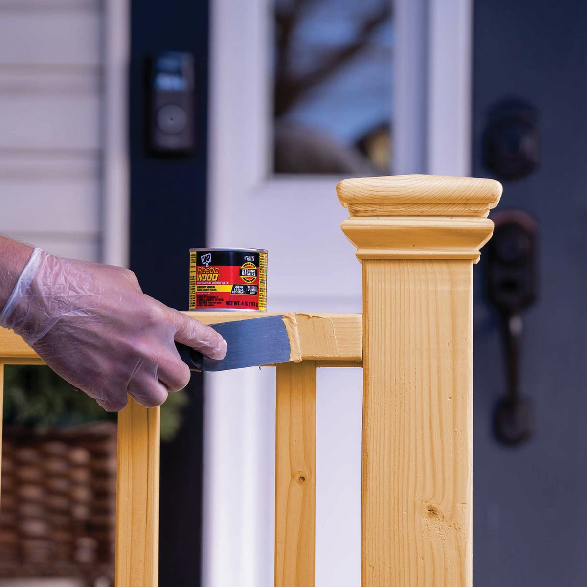 DAP Plastic Wood 4 Oz. Pine Solvent Professional Wood Filler Image 2