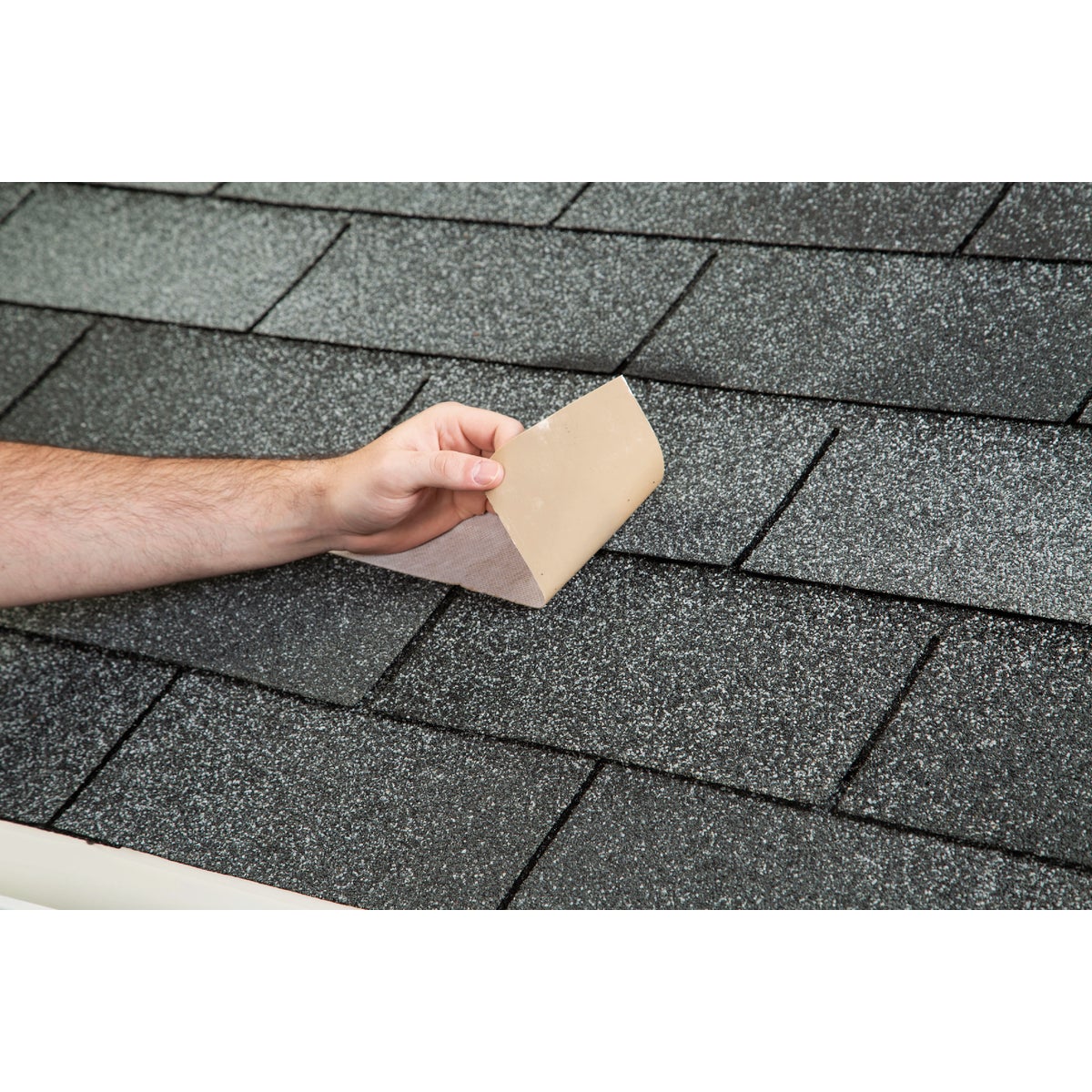 Rust-Oleum 4 In. x 16 Ft. Self-Adhering Roof Fabric Image 3