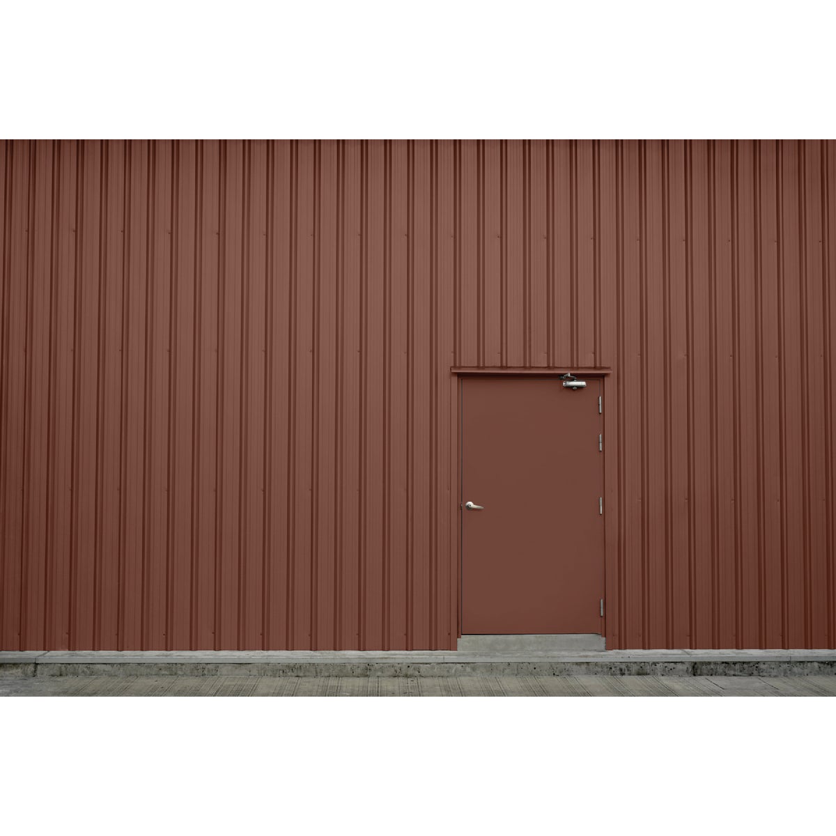 Rust-Oleum Professional High Performance Rusty Metal Primer, Red/Brown, 1 Gal. Image 4