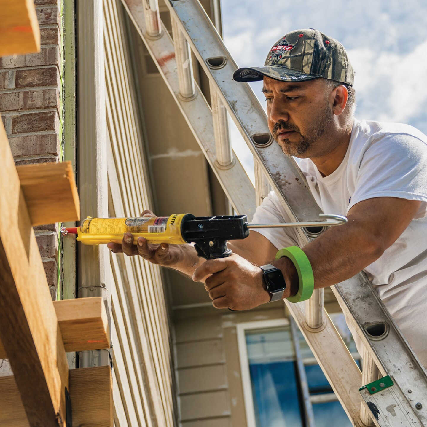 Sashco Lexel 5 Oz. VOC Caulk Polymer Sealant, Bright White Image 3