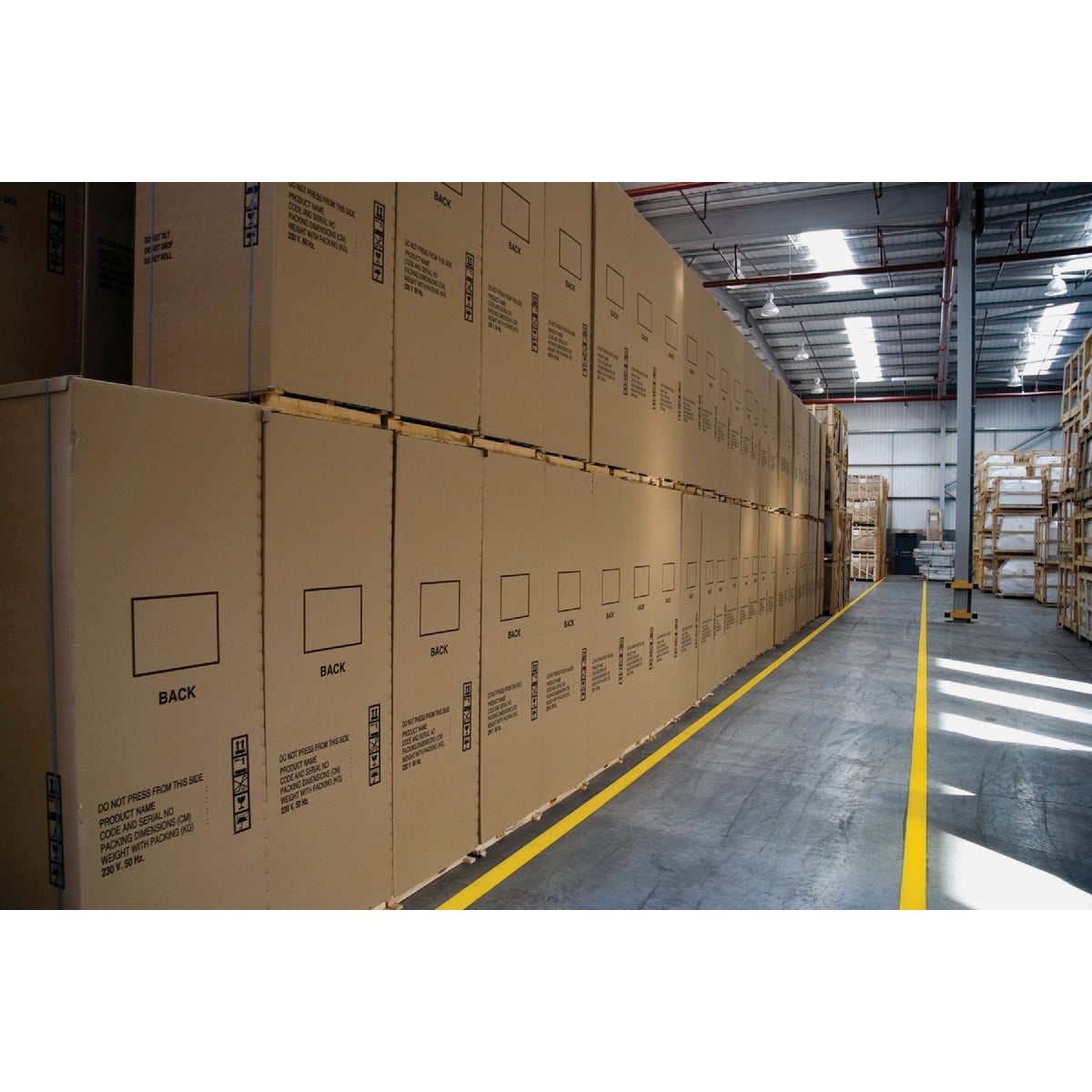 Rust-Oleum Industrial Choice Yellow 17 Oz. Striping Paint  Image 2