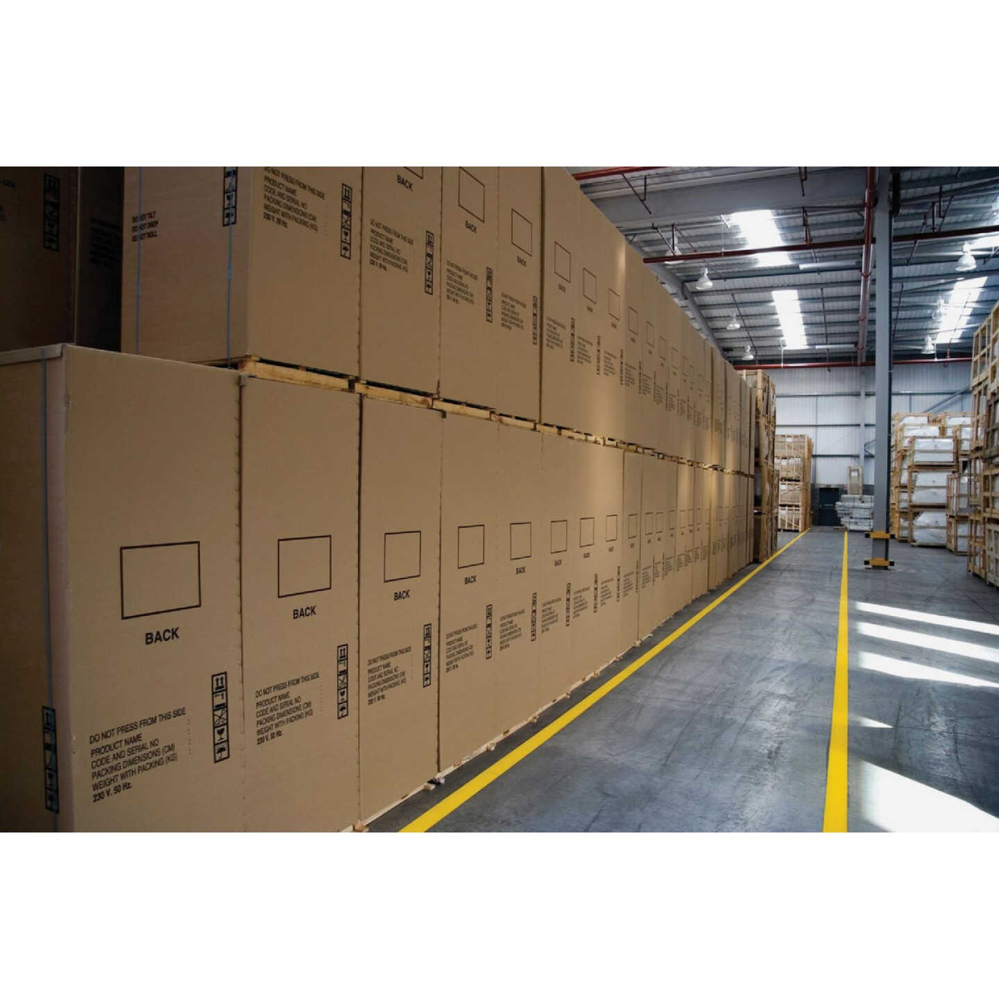 Rust-Oleum Industrial Choice Yellow 17 Oz. Striping Paint Image 2